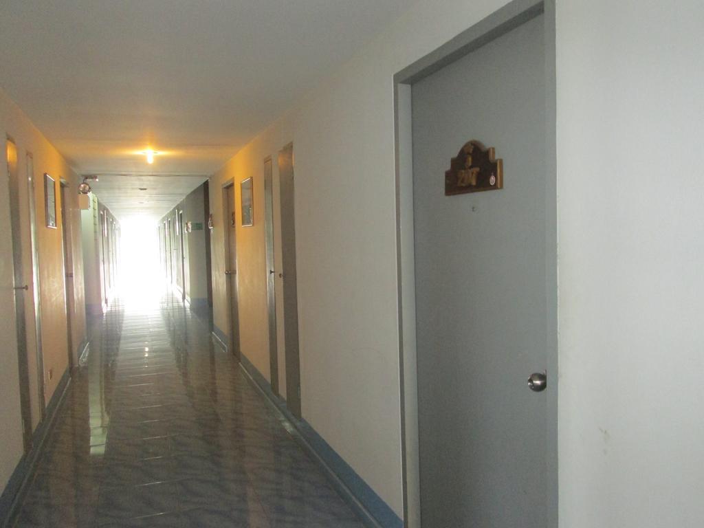 Royal Jommanee Hotel Nongkhai Nong Khai Habitación foto